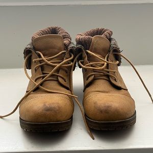 Unknown brand fashion hiking boots